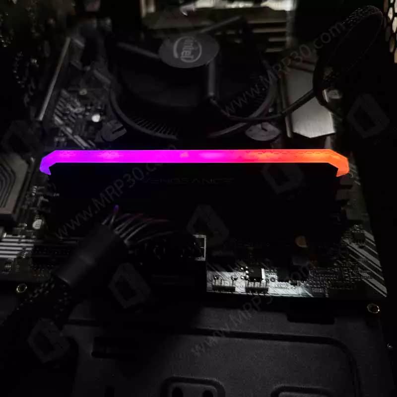 رم کورسیر Corsair Vengeance RGB RS 16GB DDR4 3200 استوک در حد نو