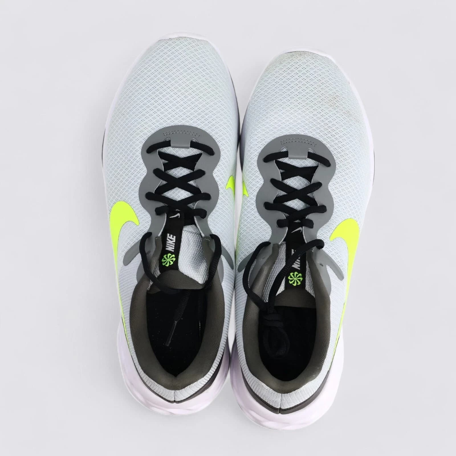 🟢Nike Revolution 6 Next Nature کفش رانینگ مردانه – سفید مشکی فسفری (سایز 42 EU) — تصویر ۳