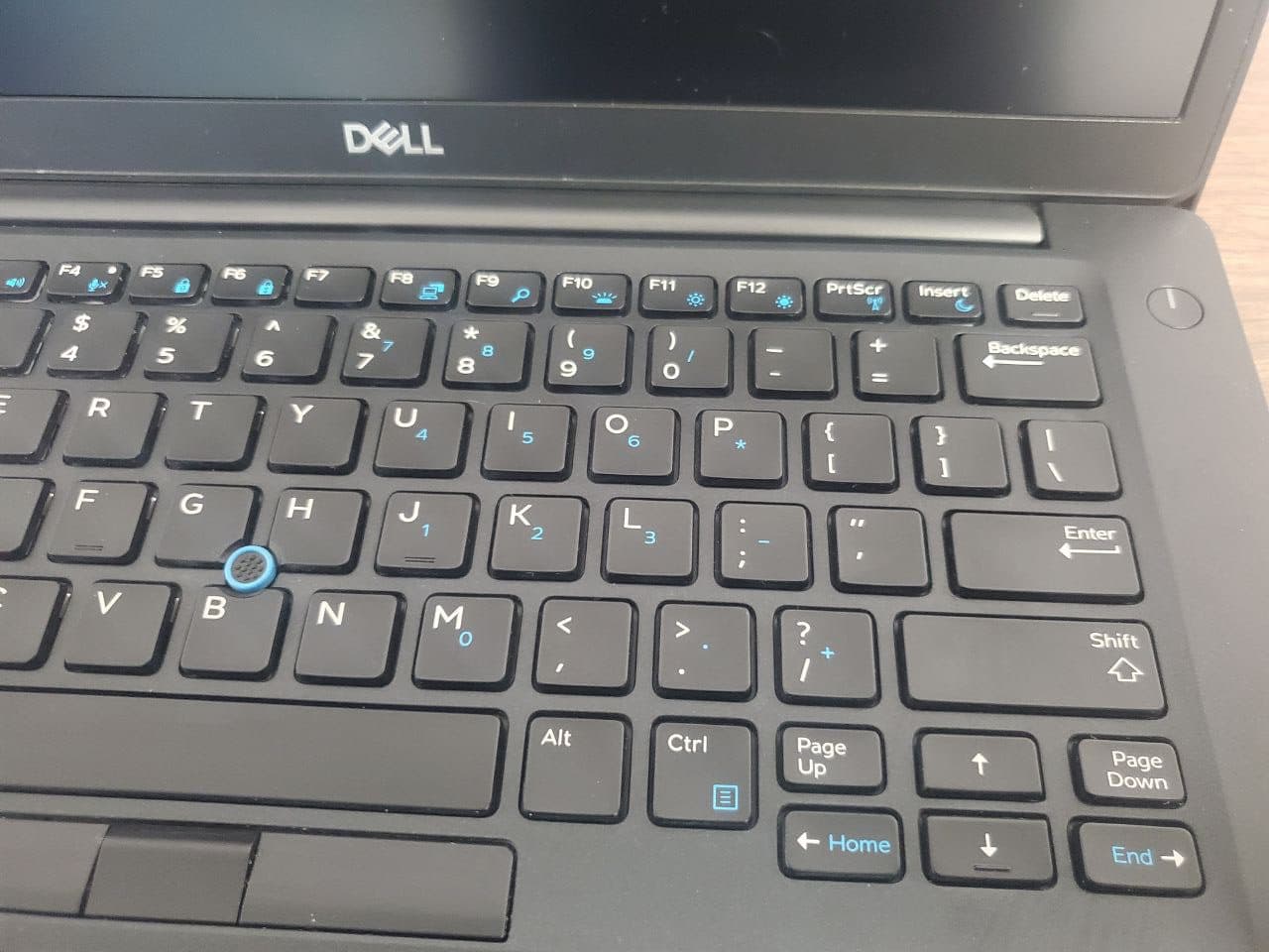 لپ تاپ Dell مدل Latitude 7490 سایز 14.1 اینچ پردازنده اینتل core i5 8350U هارد 256 SSD رم 8 (مشابه نو ) — تصویر ۵