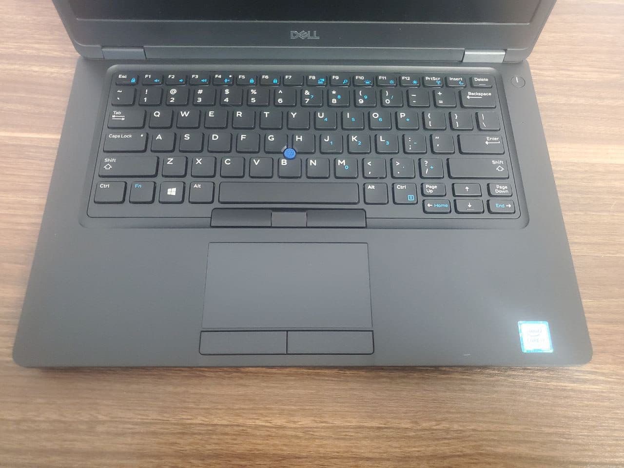 لپ تاپ Dell مدل Latitude 5490 سایز 14.1 اینچ پردازنده اینتل core i5 نسل هشت هارد 256 ssd رم 8 (مشابه نو ) — تصویر ۵