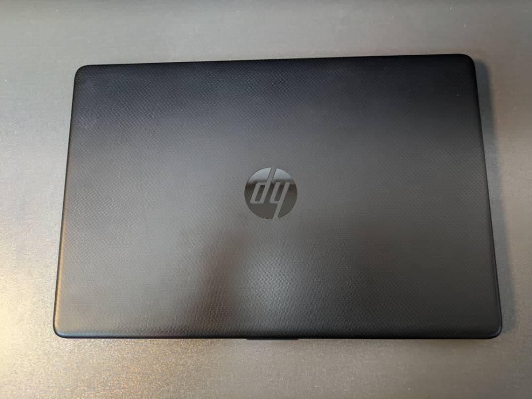 لپ تاپ HP مدل 15s سایز ۱۵.۶ اینچ مشکی طرحدار پردازنده Intel core i3 نسل ده — تصویر ۴