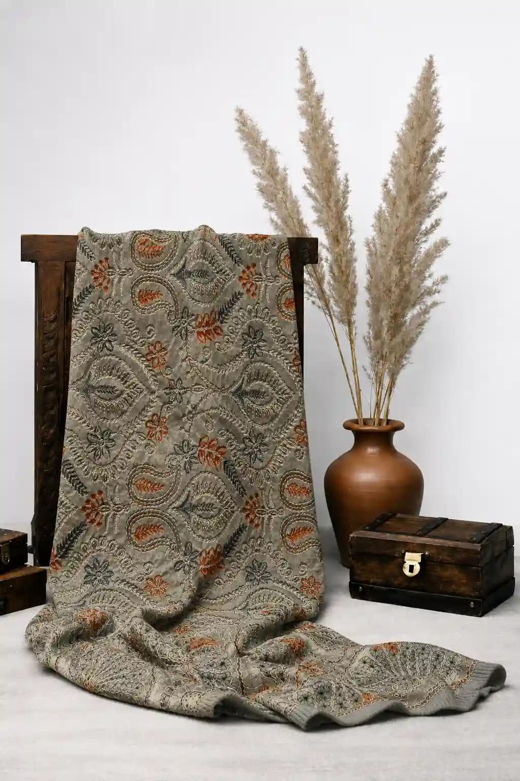 پارچه تافته طرح دار کرم، نارنجی، آبی