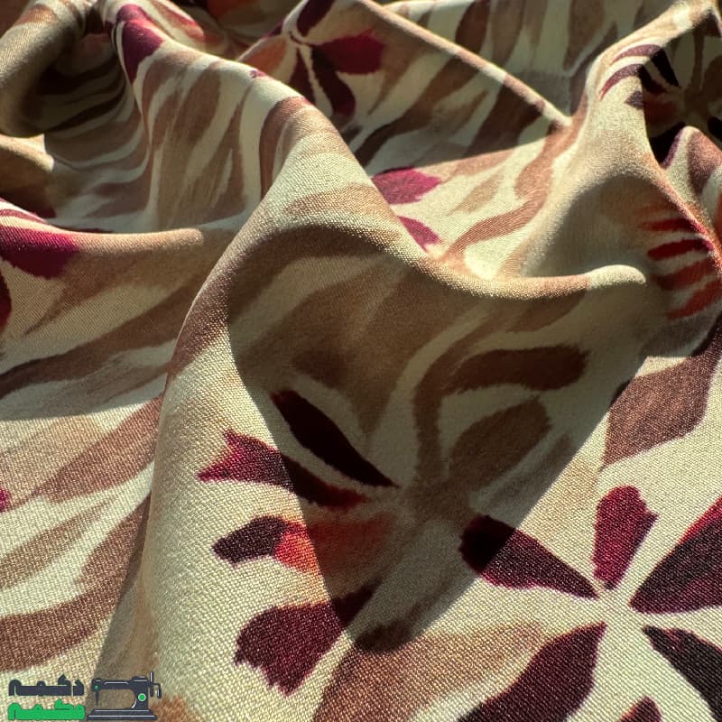 کرپ مازراتی طرح دار زمینه کرم — تصویر ۵