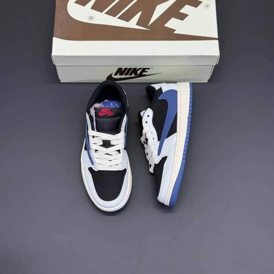 کفش نایک ایر جردن وان لو تراویس اسکات مشکی آبی Nike Air Jordan 1 Low Travis Scott Black Blue — تصویر ۲