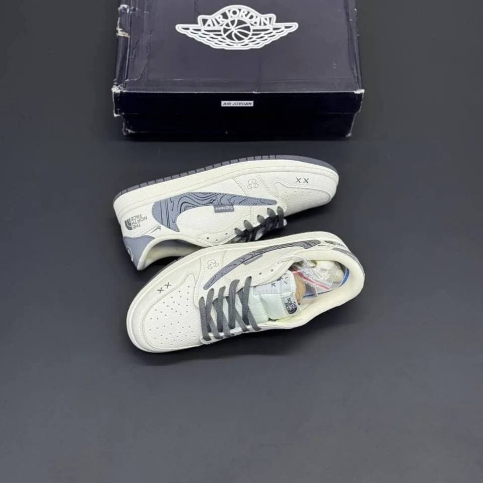 کفش نایک ایر جردن وان لو تراویس اسکات نورث فیس Nike Air Jordan 1 Low Travis Scott North Face — تصویر ۲