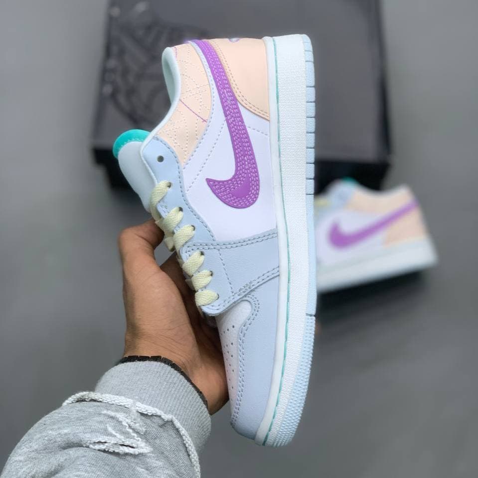 کفش نایک جردن وان سفید بنفش Nike Air Jordan 1 White Purple — تصویر ۴