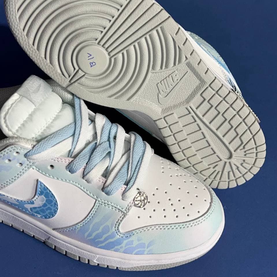 کفش نایک اس‌ بی دانک لو ماری Nike SB Dunk Low Mari — تصویر ۵