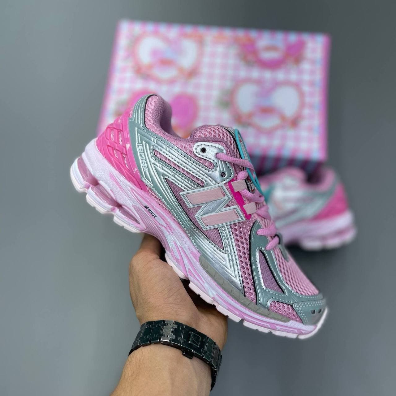 کفش نیو بالانس ۱۹۰۶ صورتی New Balance 1906 Pink — تصویر ۴