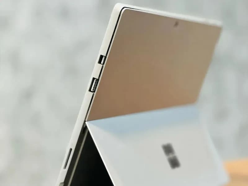لپ تاپ استوک Surface Pro 6 | i7 8650U | 16GB | 512GB — تصویر ۵