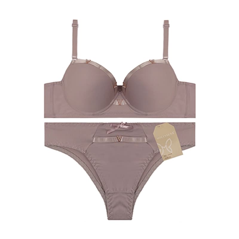ست شورت و سوتین اسفنجی فنردار طرح مینیمال V — تصویر ۴