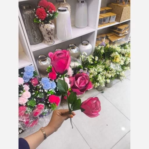 گل سه شاخه — تصویر ۲
