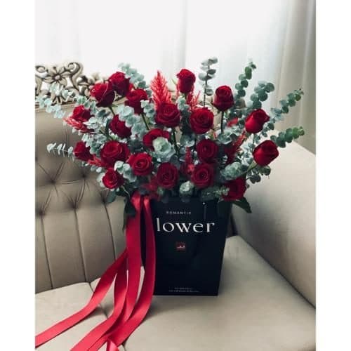 سبد گل شب یلدا با گل‌های نرگس و میوه‌های فصل 5025 — تصویر ۲