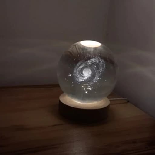 چراغ خواب مدل گوی کریستالی طرح راه شیری 3D — تصویر ۷