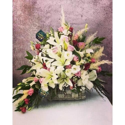 سبد گل آچیلا و بابونه برای روز زن 4790
