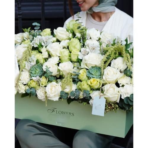 باکس گل ژیپسوفیلا و داودی برای روز مادر 4773 — تصویر ۲