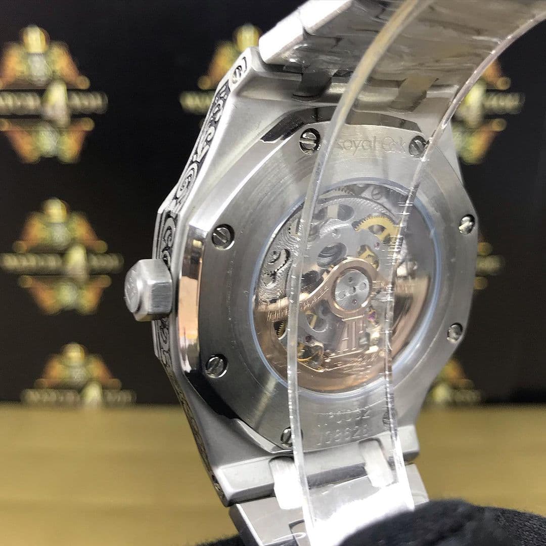 ساعت مچی مردانه حکاکی ادمار پیگه اسکلتون AP Royal Oak Skeleton Designed — تصویر ۴