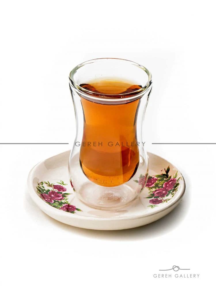 نعلبکی گل سرخی