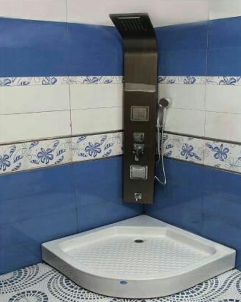 زیر دوشی دریاوان مدل مارال کم عمق
