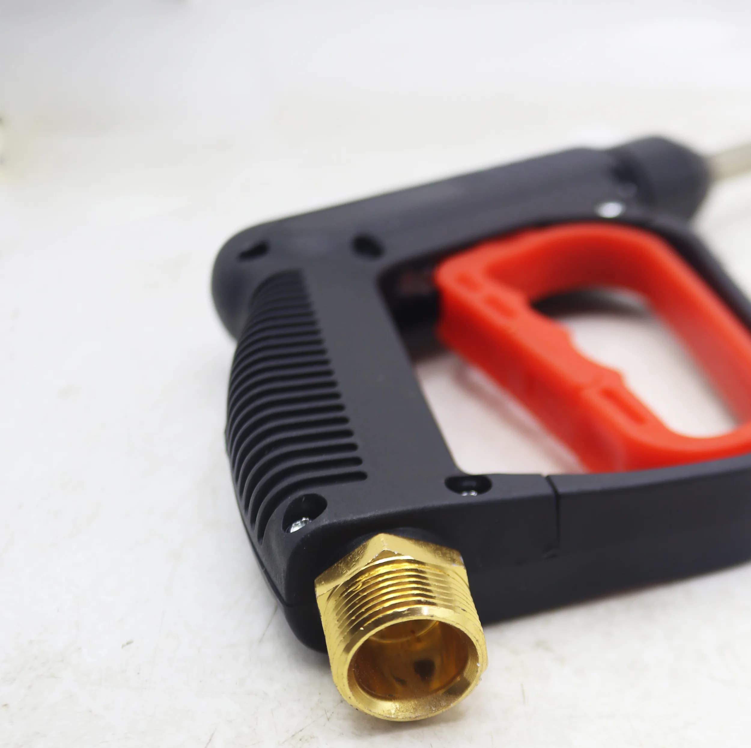 لنس و تفنگی کارواش بی یو تی مدل YP-BU-4802 — تصویر ۳