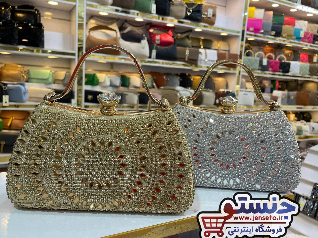 کیف زنانه دهانه فلزی پاسپورتی مجلسی دسته هلالی نگین خورشیدی جدید new کد 3051