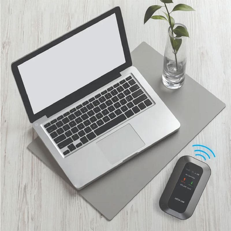 مودم روتر شارژی سیم کارتی Green Lion Portable MIFI router GL-M12 4G LTE WiFi 6 مشکی Display HD — تصویر ۲