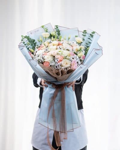 گل و هدیه زیبای روز مادر