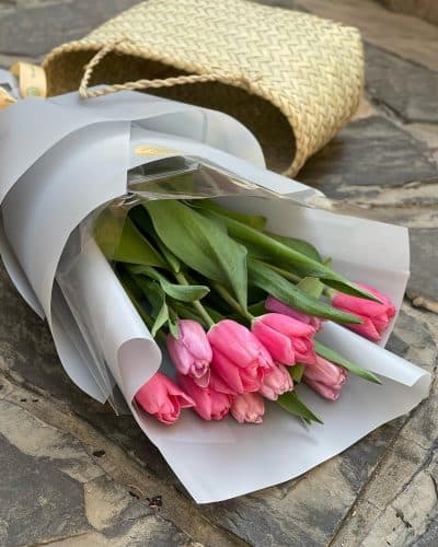 گل و هدیه روز مادر به مادران شیرده