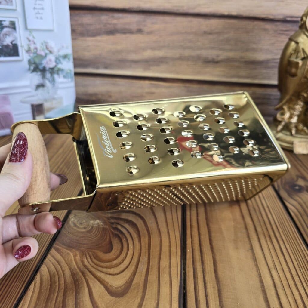 رنده تمام استیل 4 گوش دسته چوبی برند ویکتوریا — تصویر ۵