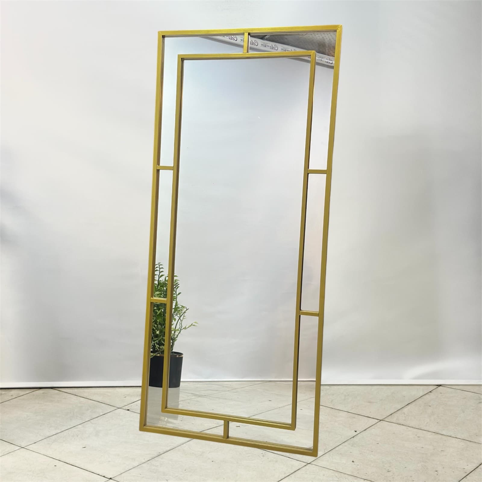 آینه قدی دیواری پنجره ای MR104