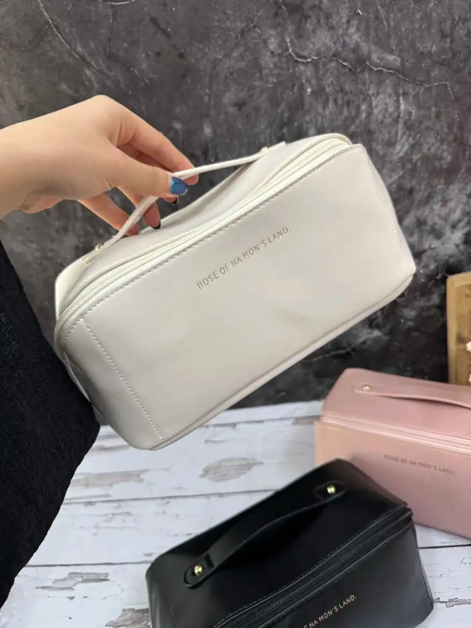 کیف لوازم آرایشی چرم — تصویر ۹