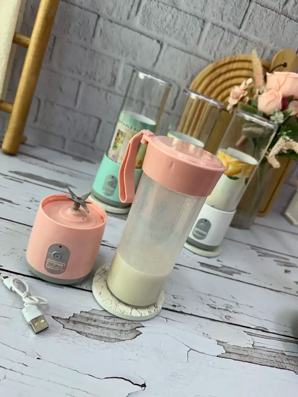 مخلوط کن (شیکر) شارژی