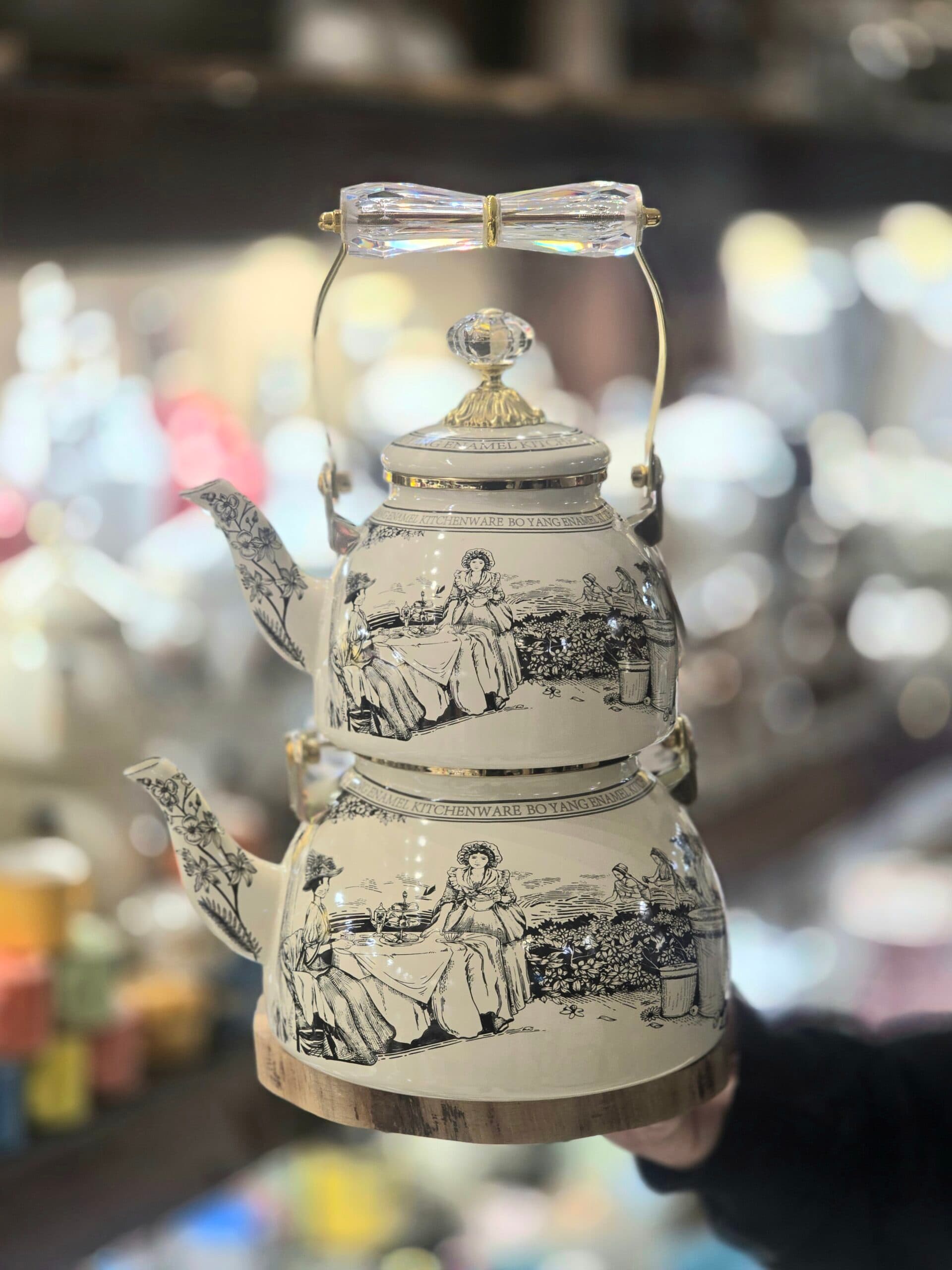 کتری قوری لعابی دسته کریستالی کد ۱۱۰۴ — تصویر ۶