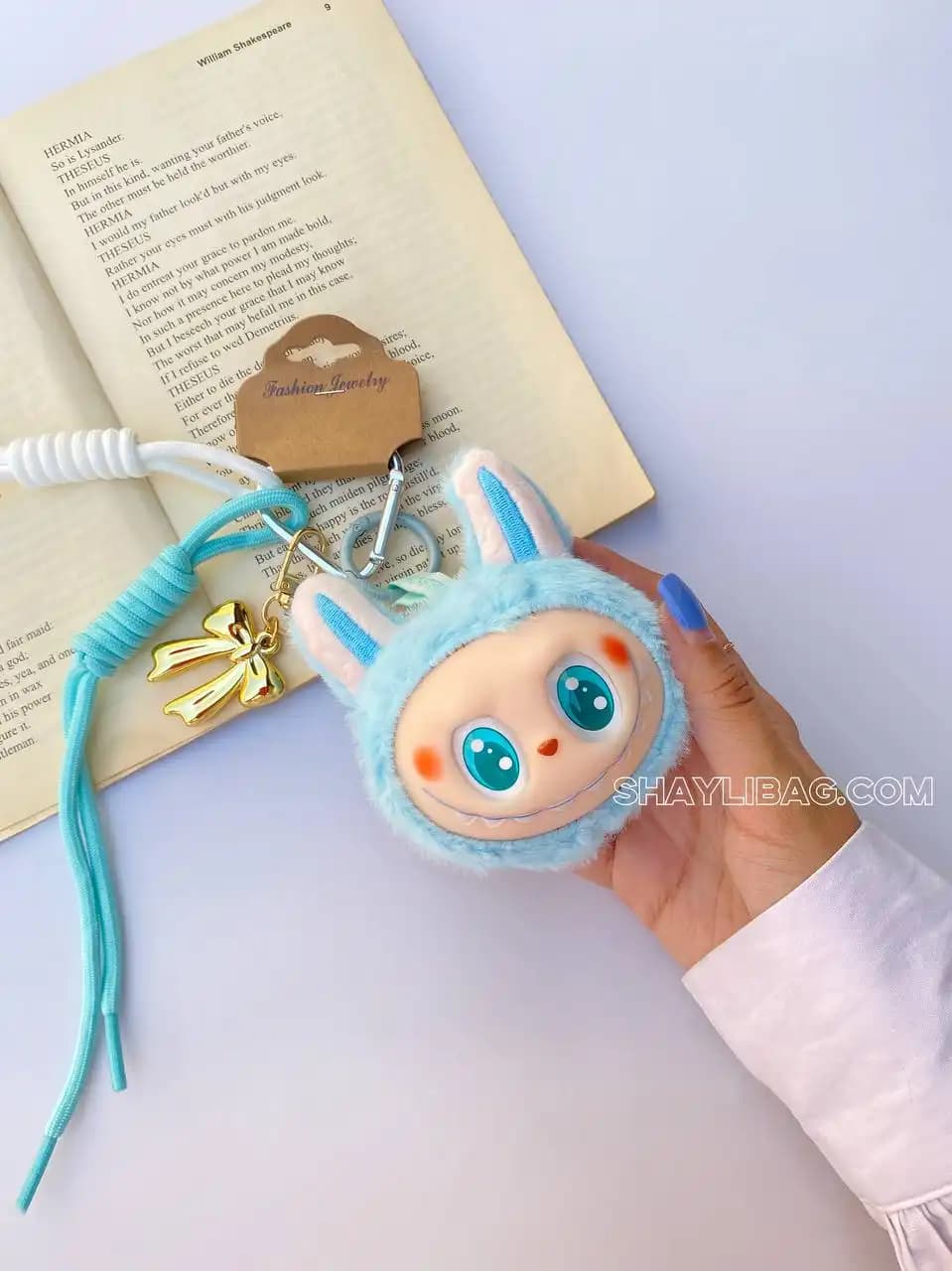 چارم بگ فانتزی مدل لبوبو آبی