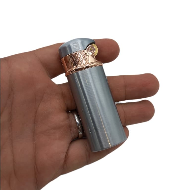 فندک گازی نقره ای — تصویر ۲