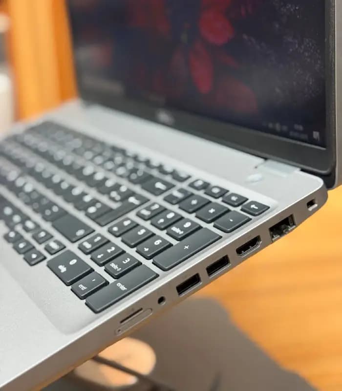 لپ تاپ استوک DELL Latitude 5511 | I5 10300H | 16GB | 256GB | INTEL — تصویر ۴