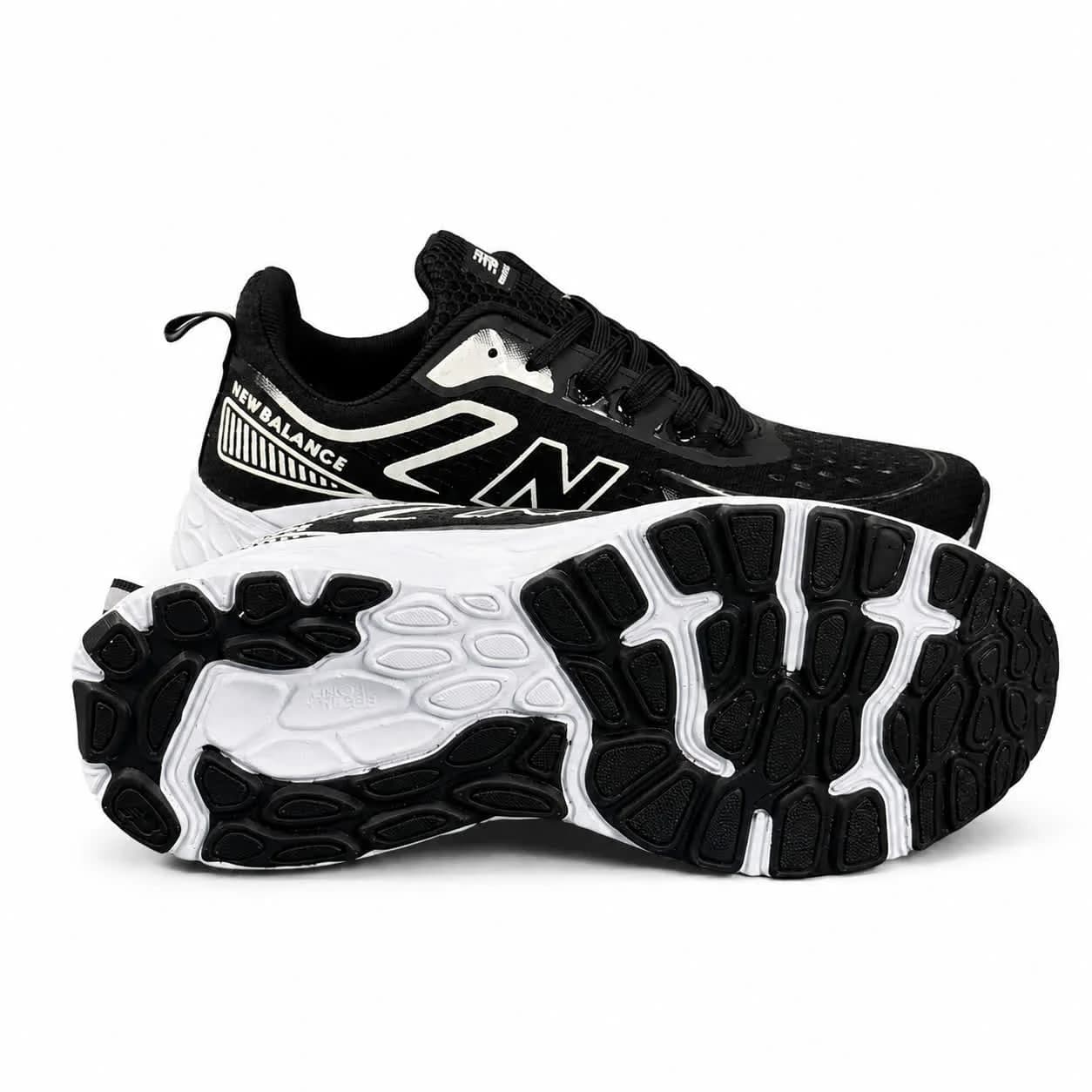 کتونی مردانه مدل نیوبالانس رانینگ مشکی سفید New Balance — تصویر ۴