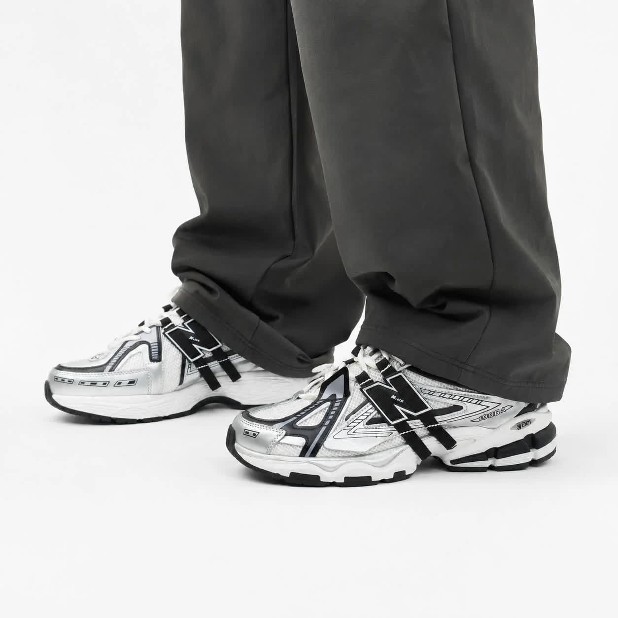 کتونی مردانه نیوبالانس 1906 طوسی مشکی سفید New BALANCE 1906A — تصویر ۲