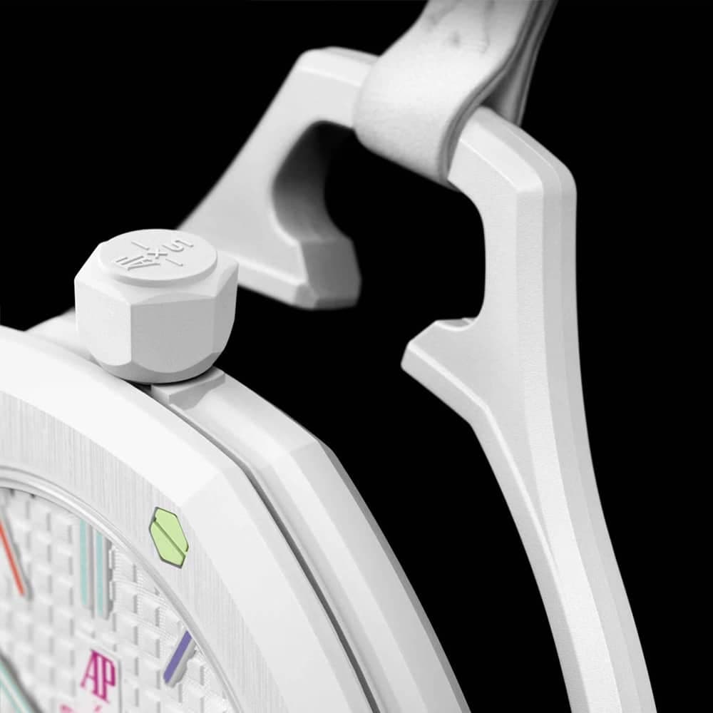 ساعت سواچ x آدومارس پیگه مدل Swatch x Audemars Piguet Royal Pop – HUIT BLANC به همراه بند سیلیکونی — تصویر ۴