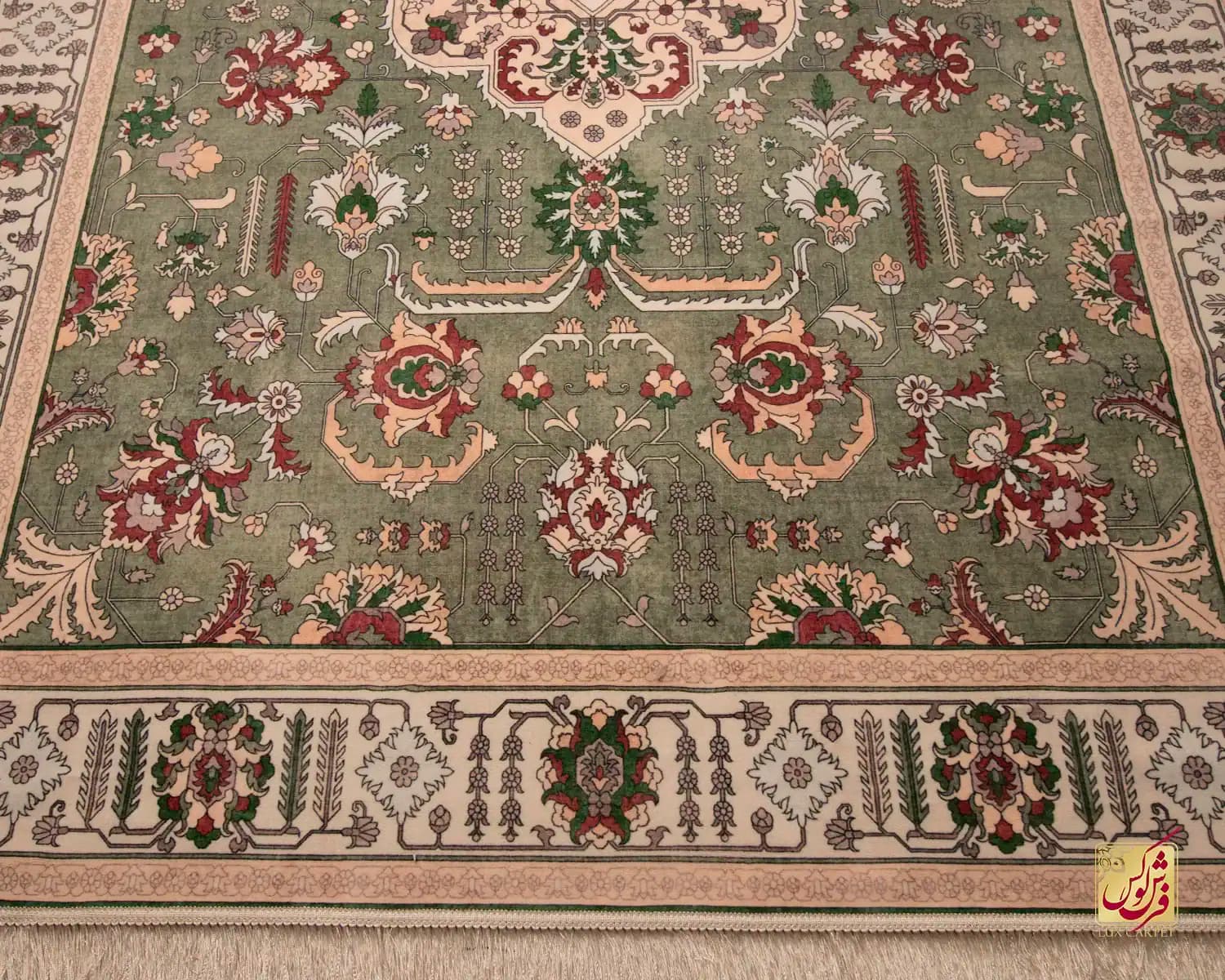 فرش ابریشم ماشینی 743106 سبز کرم — تصویر ۸