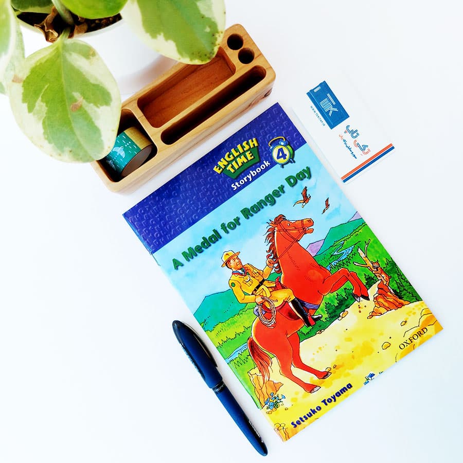 کتاب English Time Storybook 4 A Medal for Ranger Day | کتاب داستان انگلیسی مدال برای روز رنجر