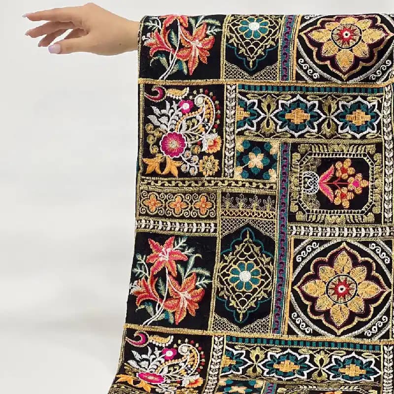 مخمل سوزندوزی طرح سنتی