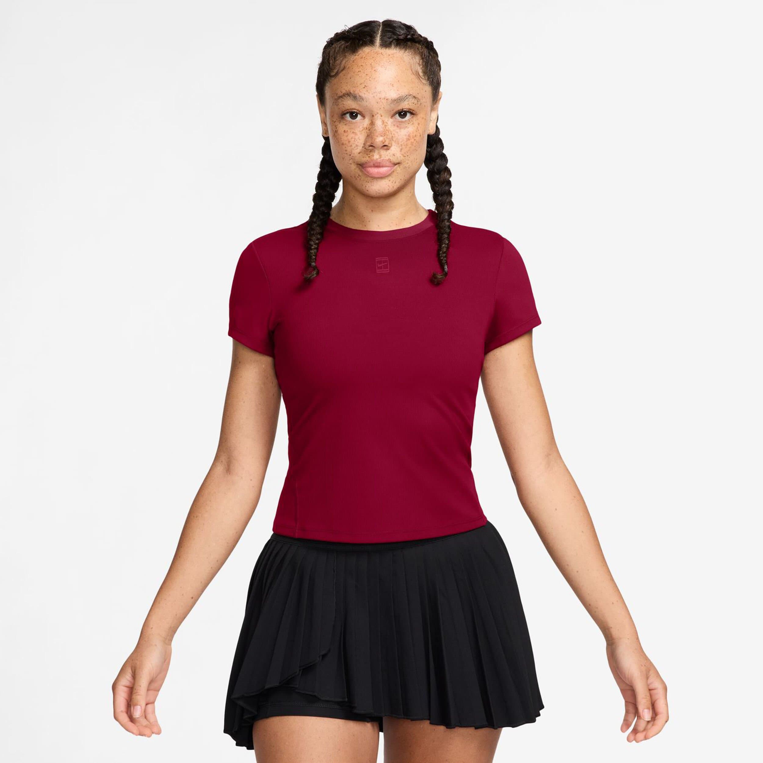 تی شرت تنیس زنانه نایک NikeCourt Advantage Dri-FIT – زرشکی — تصویر ۴
