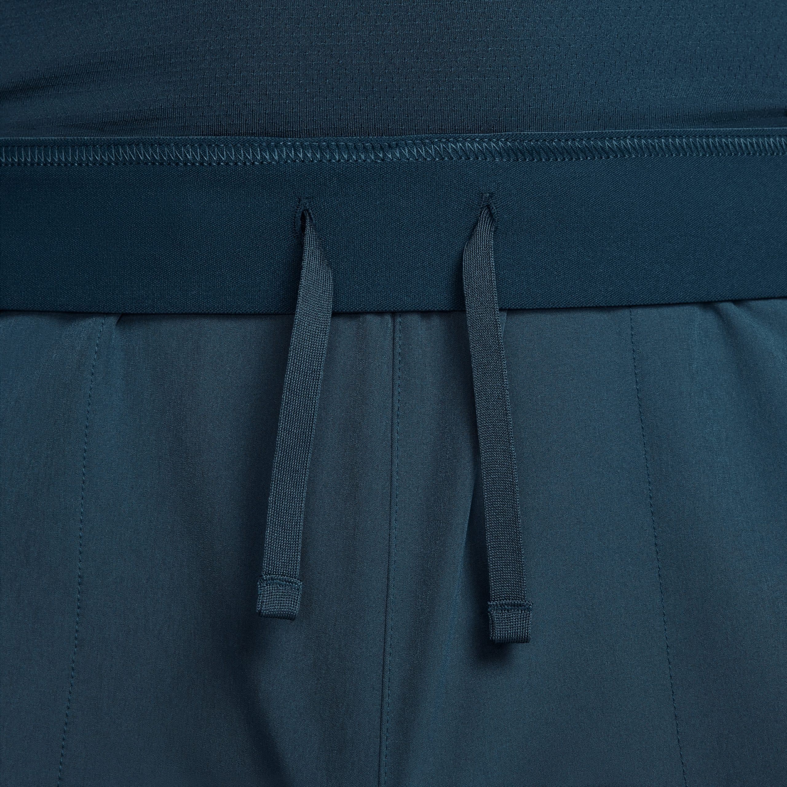 شلوارک تنیس مردانه نایک NikeCourt Advantage Dri-FIT 20 cm – سرمه ای — تصویر ۳