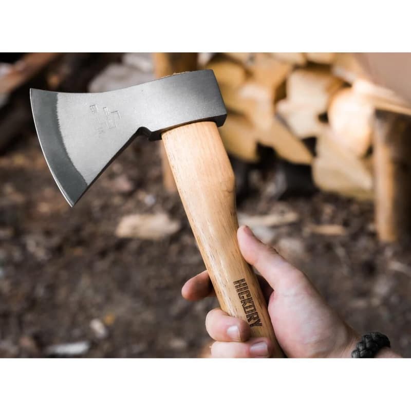 تبر کوچک بوکر پلاس مدل Appalachian Axe | تبر دستی با تیغه فولاد کربنی | دسته چوبی طبیعی | مناسب کمپینگ و طبیعت گردی | Boker Plus Compact Hatchet — تصویر ۳