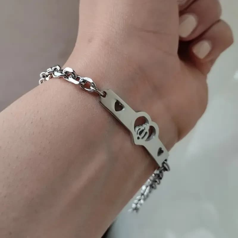 دستبند استیل زنانه رنگ ثابت و ضد حساسیت سایز مدیوم رنگ نقره ای — تصویر ۱۲
