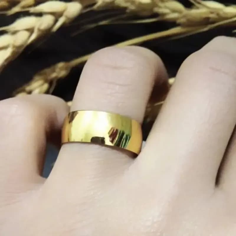 انگشتر رینگی زنانه استیل رنگ طلایی سایز 8 ضد حساسیت — تصویر ۴