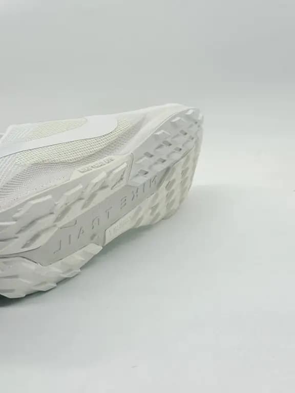 کفش نایک پگاسوس تریل فایو سفید white nike pegasus tril 5 shoes — تصویر ۳