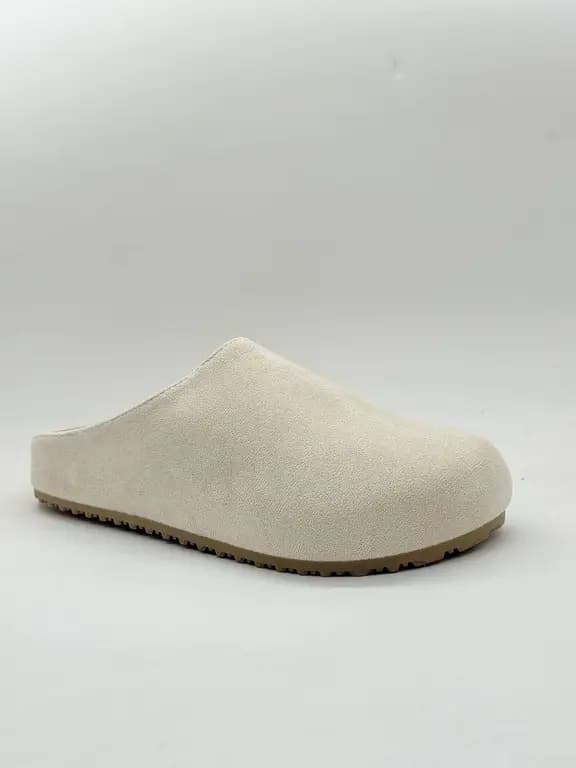 کلاگ ساده کرمی Simple beige clogs — تصویر ۳