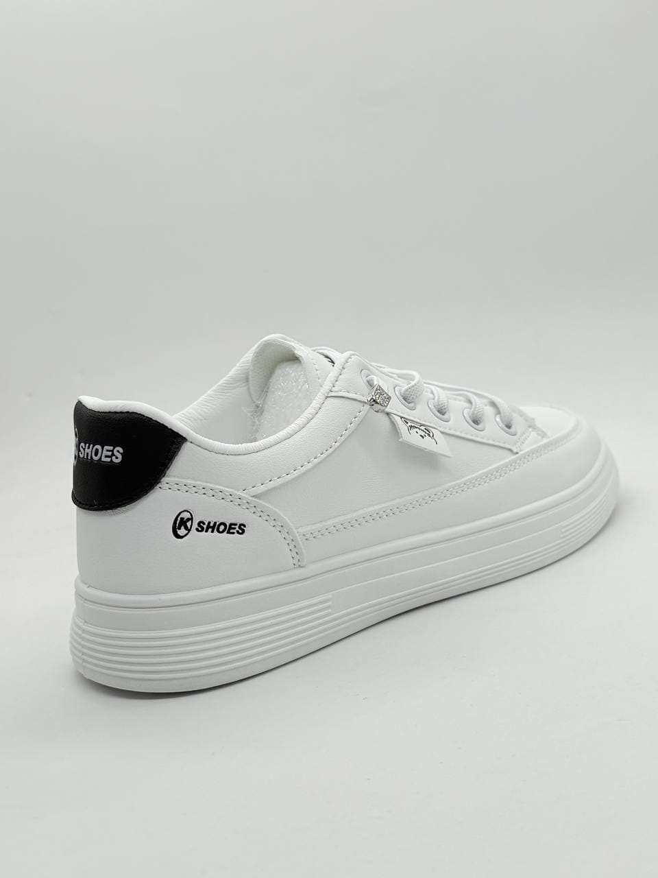 کفش ونس بند کشی سفید مشکی White and black lace-up Vance shoes — تصویر ۵
