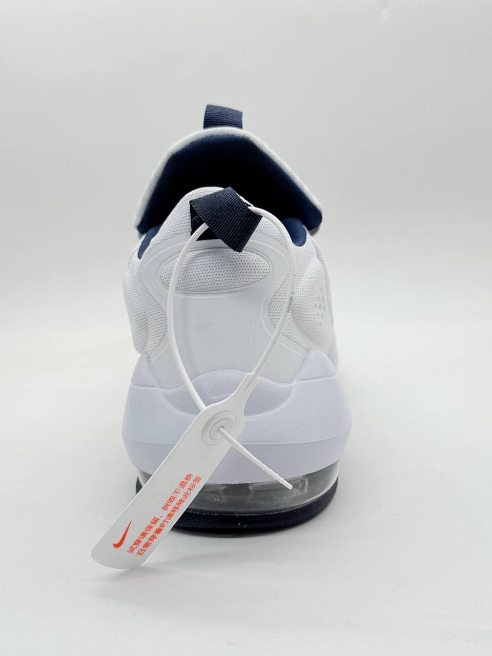 کتونی نایک ایرمکس آلفا ساواچ سفید سرمه ای Nike Air Max Alpha Savage Navy White — تصویر ۳